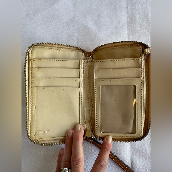 Coach Peyton Tattersall Multicolor Plaid Wallet AS-IS - Picture 5 of 11